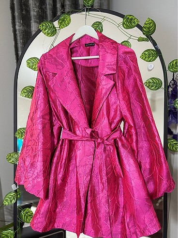 Pembe ceket