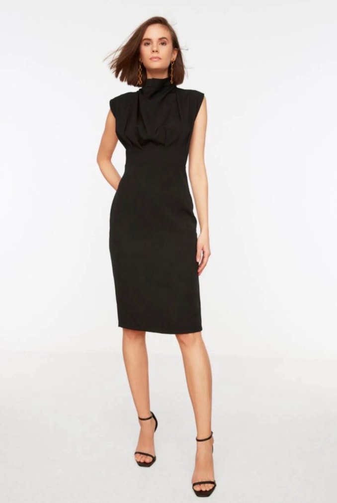 Siyah Drapeli Yüksek Yakalı Kalem Elbise - Görsel 2