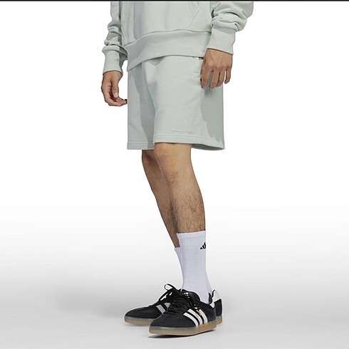 l Beden Pharrell Williams Humanrace Adidas şort