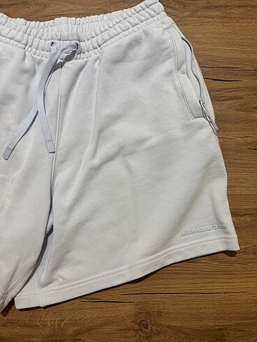 l Beden mavi Renk Pharrell Williams Humanrace Adidas şort