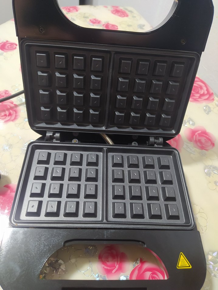 Siyah Waffle ve Sandviç Makinesi - Görsel 4