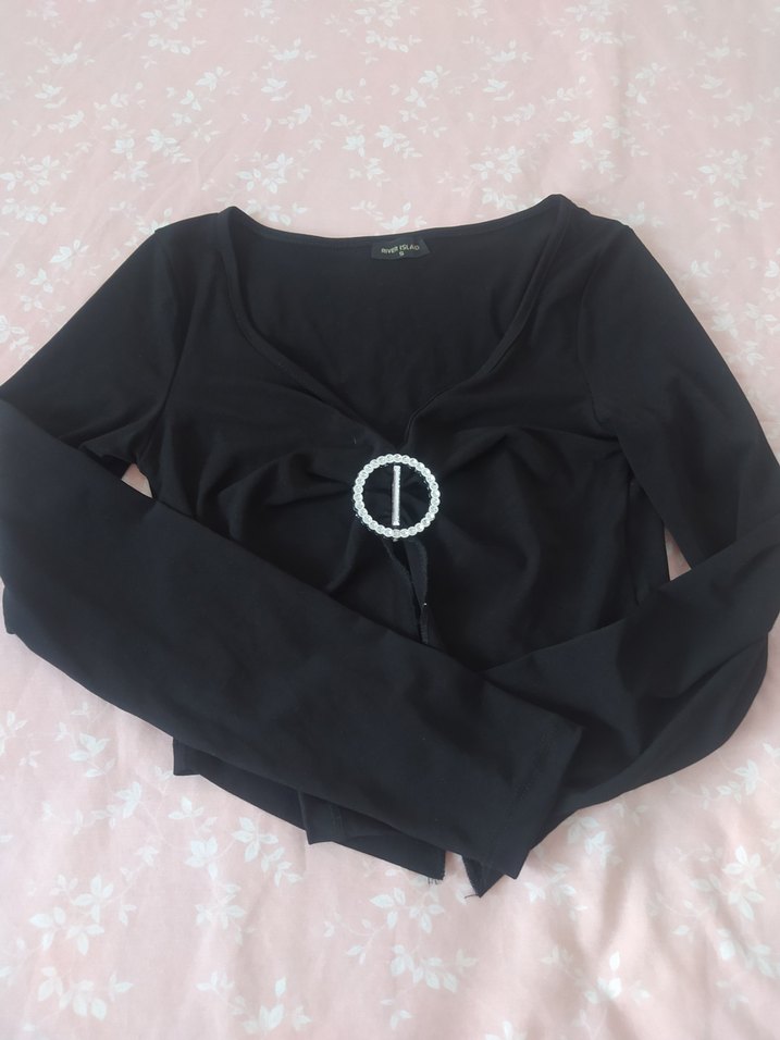 Tokalı Siyah V Yaka Uzun Kollu Bluz - Görsel 2