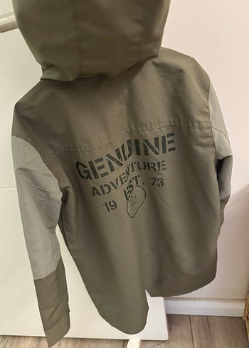 Erkek Çocuk Kamuflaj Desenli Streetwear Mont - Görsel 4