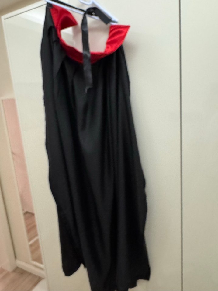 Siyah Kırmızı Kapüşonlu Gotik Pelerin/Kostum - Görsel 5