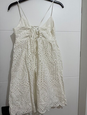H&M Beyaz fistolu elbise