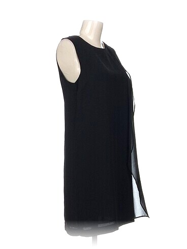 H&M H&M Kısa Elbise %70 İndirimli.
