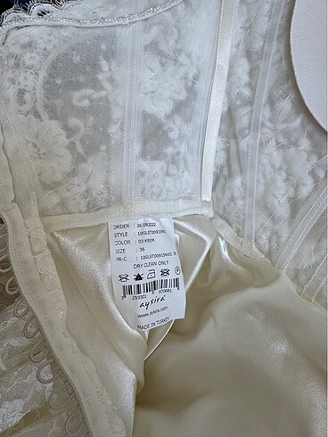 Aysira 2023 model helen gelinlik - Görsel 11