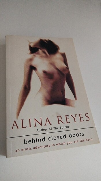 Behind Closed Doors Alina Reyes ingilizce kitap