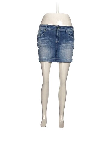 Bershka Mini Etek %70 İndirimli.
