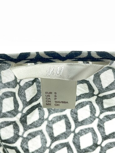 s Beden çeşitli Renk H&M Bluz %70 İndirimli.