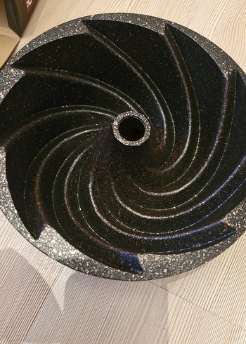 Siyah Spiral Kek Kalıbı - Görsel 2