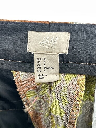 36 Beden çeşitli Renk H&M Düz Kesim %70 İndirimli.