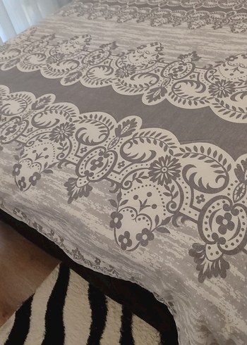 Gri Desenli çift kişilik pike yatak örtüsü yastık kılıfsız - Görsel 3