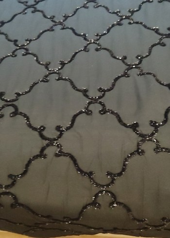 siyah Nakışlı Yatak Örtüsü - Görsel 3