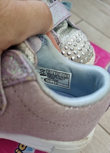 23 Beden mor Renk Skechers ışıklı spor ayakkabı