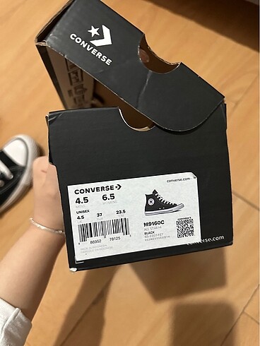 37 Beden siyah Renk Converse ayakkabı