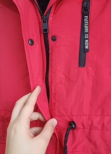 LC Waikiki Kırmızı Mont