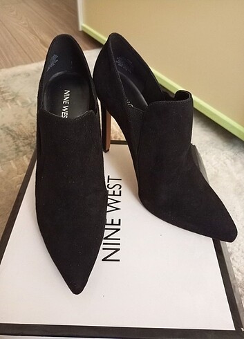 Nine West Hakiki Süet Topuklu Ayakkabı 