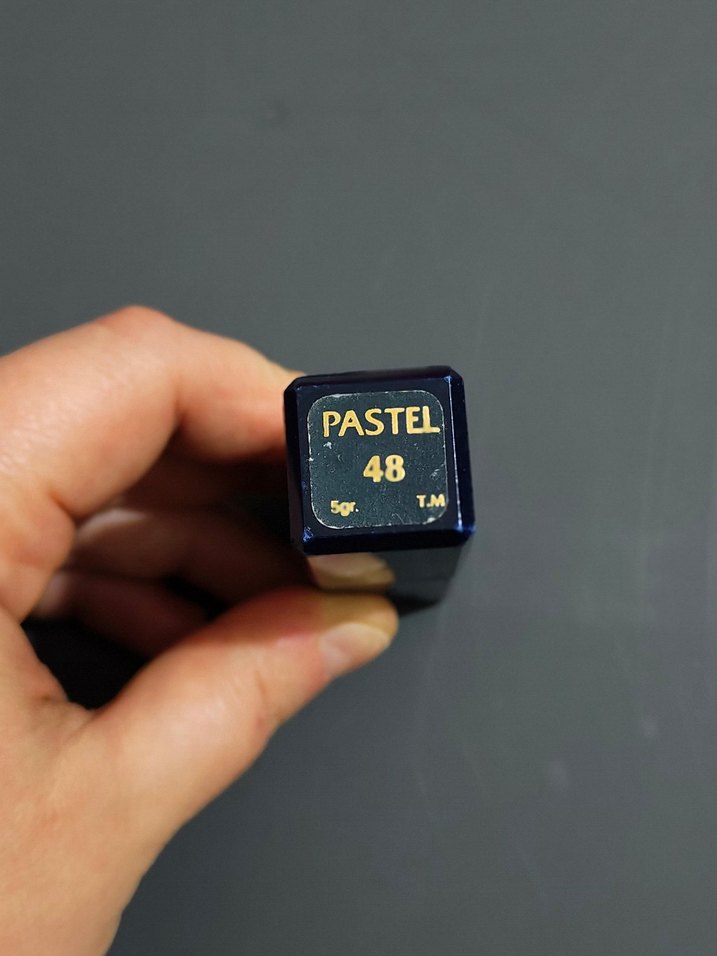 Pastel no:48 koyu kırmızı ruj - Görsel 3