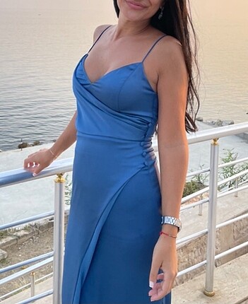Trendyol & Milla Mavi renk abiye elbise