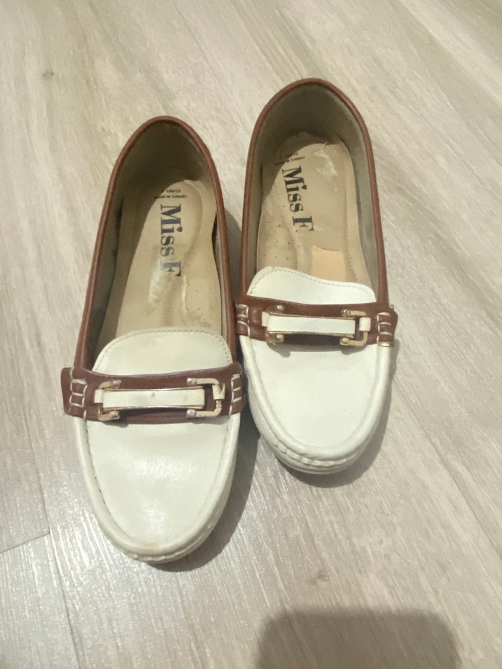 Beyaz Tokalı Kadın Blok Düz babet Ayakkabı - Görsel 2