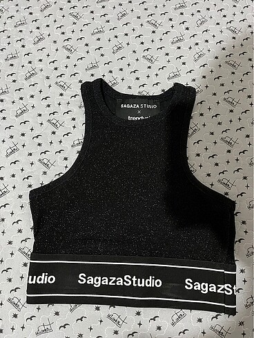 Trendyol sagaza simli crop top bluz