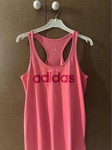Adidas t-shirt