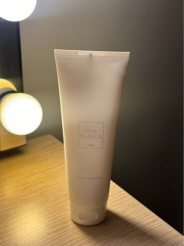 Avon pur blanca vücut losyonu