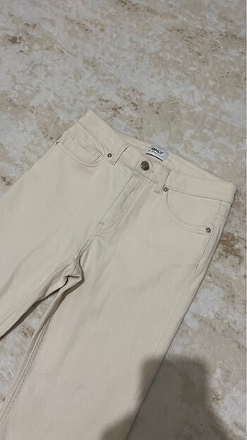 29 Beden Krem jean pantolon