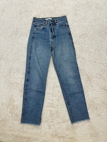 Pull and Bear Slim mom fit