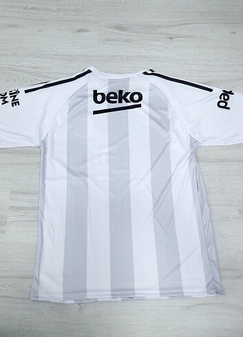m Beden beyaz Renk Beşiktaş Forması