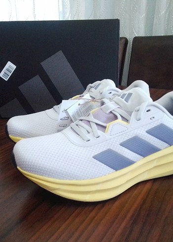 Adidas Orijinal Adidas Kadın Spor Ayakkabısı