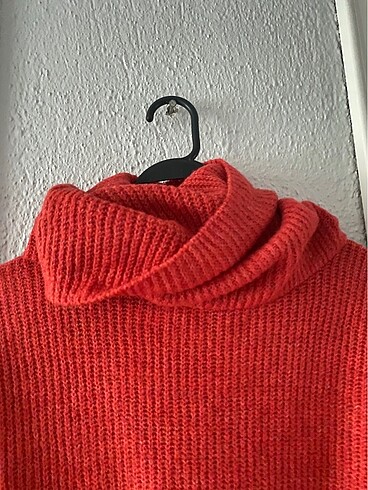 Diğer Kırmızı Boğazlı Tunik