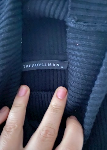 Siyah Kadın Balıkçı Yaka Triko Kazak - Görsel 3