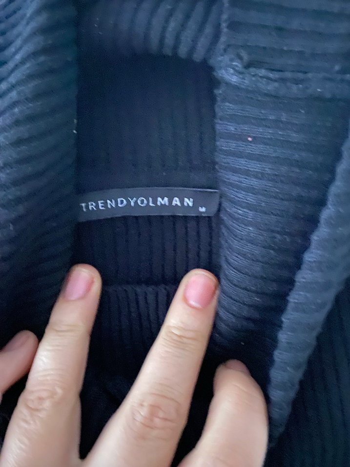 Siyah Kadın Balıkçı Yaka Triko Kazak - Görsel 3