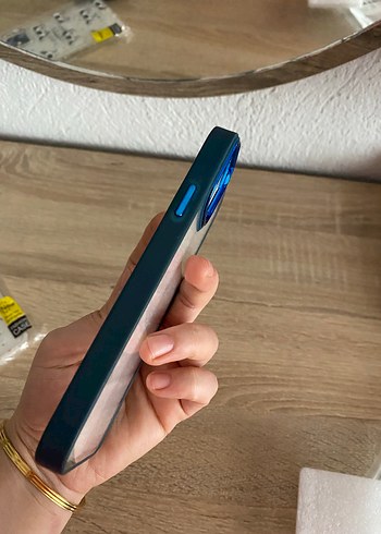 Şeffaf Mavi Telefon Kılıfı - Görsel 2