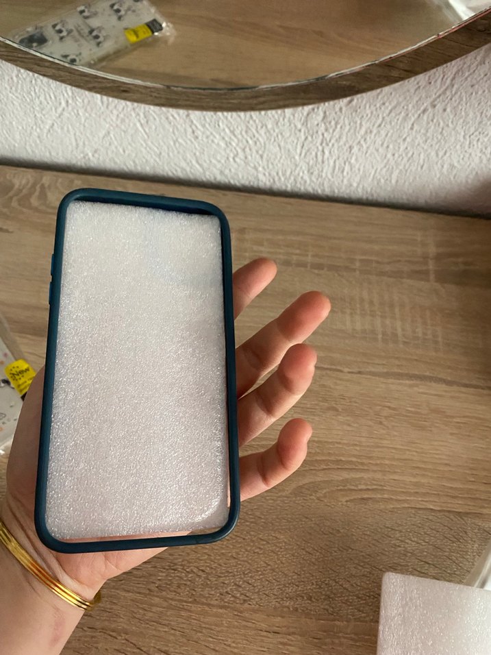 Şeffaf Mavi Telefon Kılıfı - Görsel 3