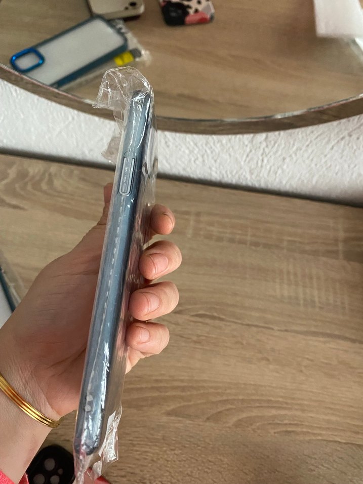 Parlak Siyah Gotik Telefon Kılıfı - Görsel 3