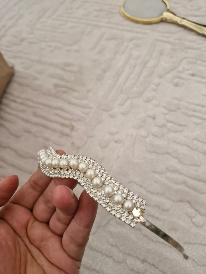 İnci ve Taşlı Metal Saç Tokası - Görsel 2