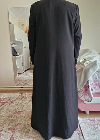 Uzun Kollu Siyah Nakışlı Kadın Ferace - Görsel 8