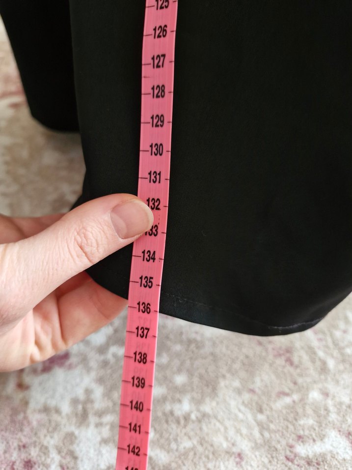 Uzun Kollu Siyah Nakışlı Kadın Ferace - Görsel 5