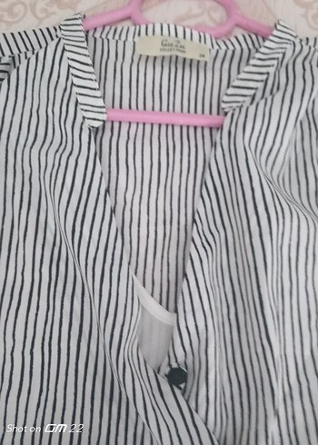 Gri Çizgili Pamuklu V Yaka Kadın Gömlek - Görsel 7