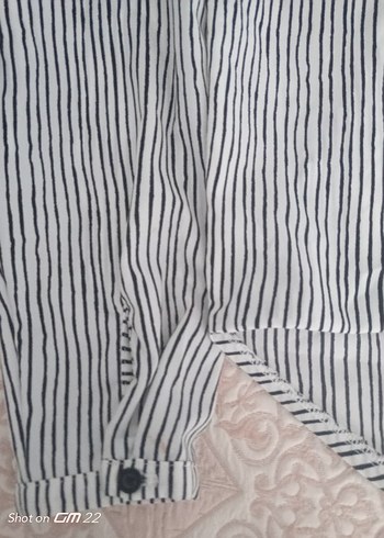 Gri Çizgili Pamuklu V Yaka Kadın Gömlek - Görsel 9