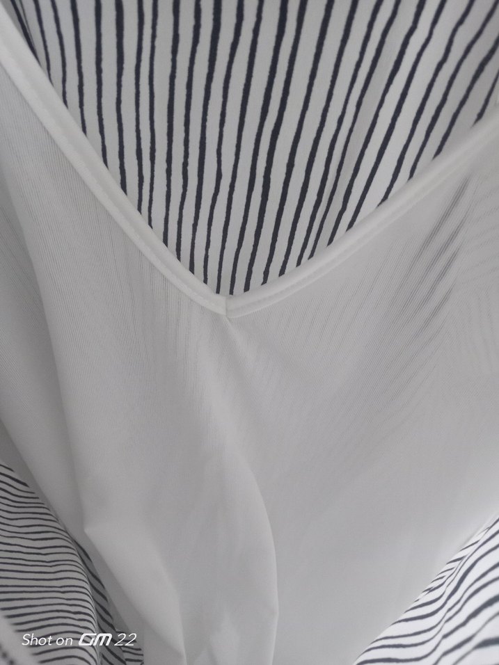 Gri Çizgili Pamuklu V Yaka Kadın Gömlek - Görsel 5