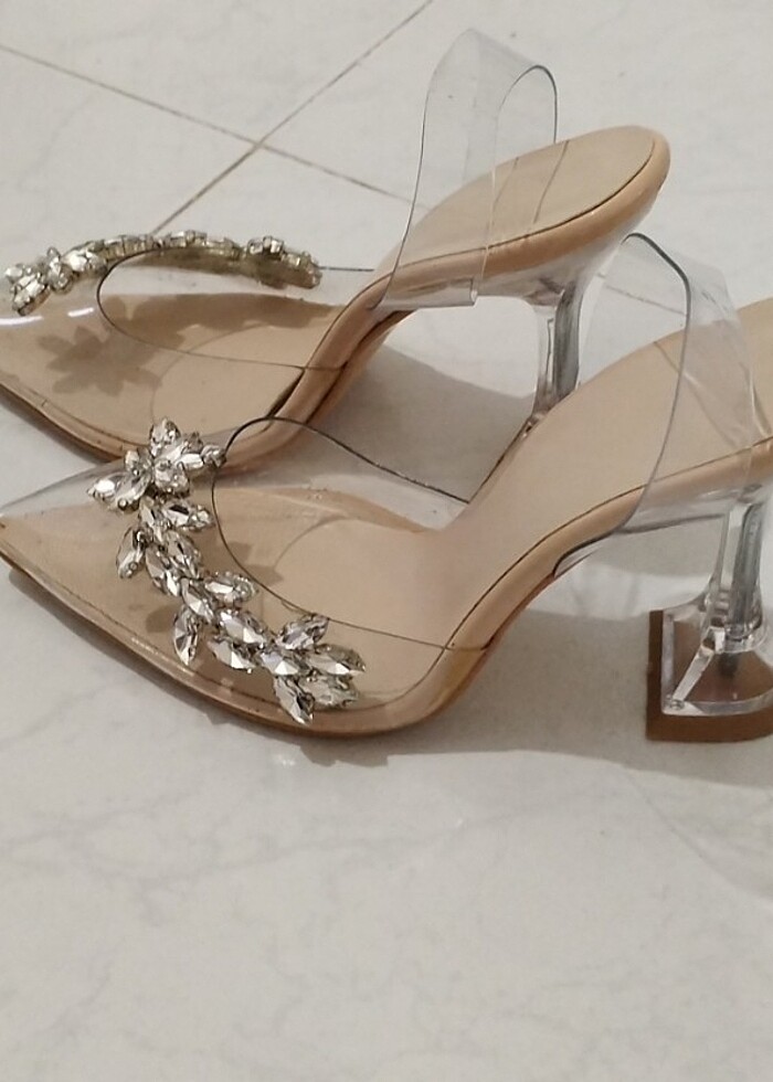 Topuklu ayakkabı - Görsel 3