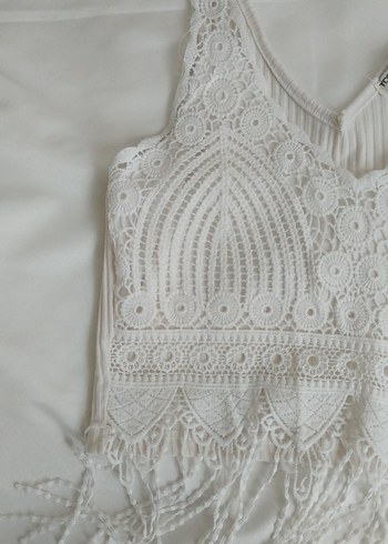 Dantel Detaylı Beyaz Bohem Kısa Bluz - Görsel 2
