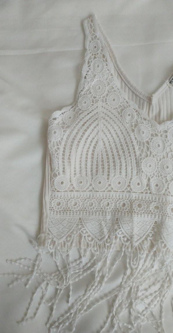 Dantel Detaylı Beyaz Bohem Kısa Bluz - Görsel 2