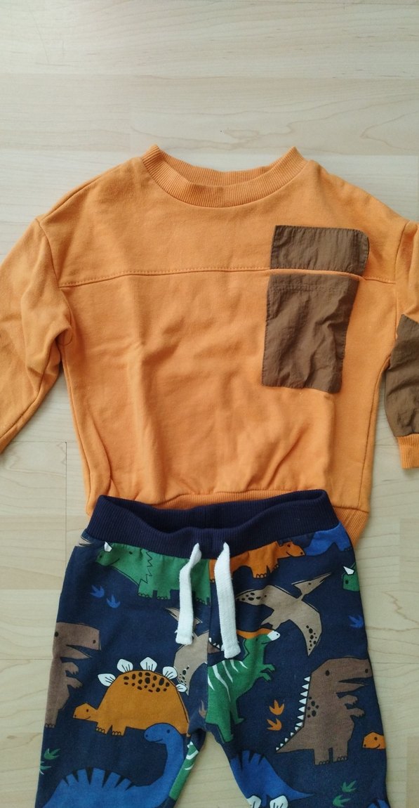 Renkli Dinozor Desenli Çocuk Takımı - Görsel 2