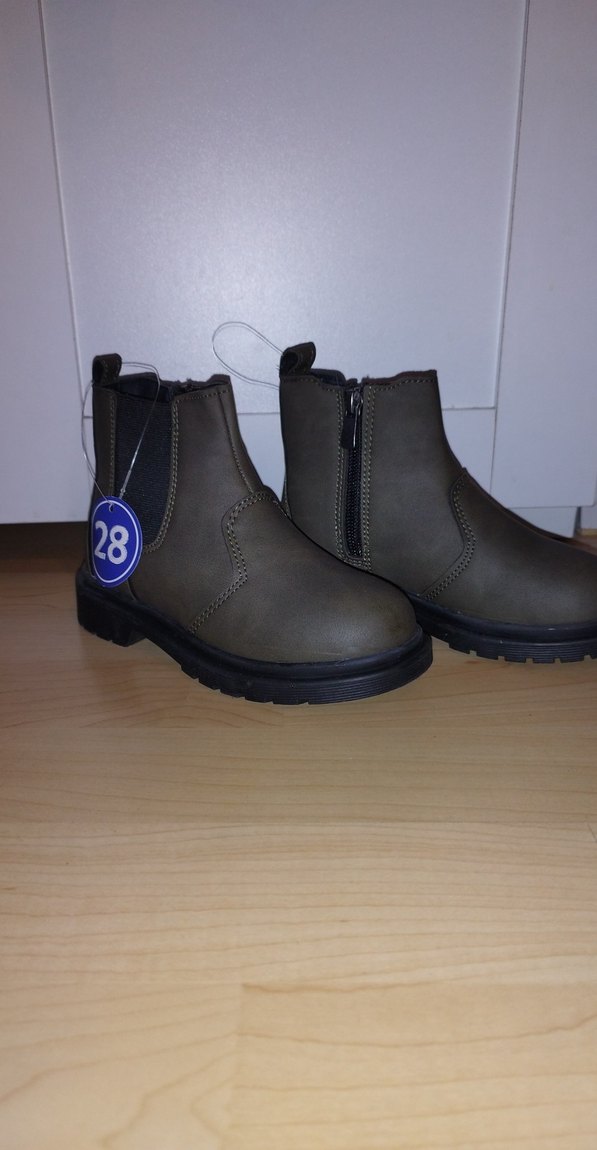 Erkek Çocuk Bot - Görsel 2