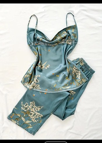 Parlak Mavi İşlemeli Bohem Kadın Pijama Takımı